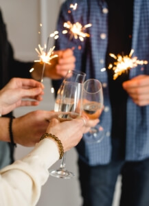 NYE Party Tips if You Plan to Host a Party in Collinsville, IL